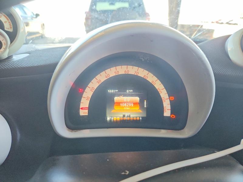 2016 Smart Fortwo VIN WMEFJ5DAXGK066675 COPART salvage auction — FRONT END, CA - NON-REPAIRABLE VEHICLE CERT, sold $10 on 2026-08-20 (photo 9)