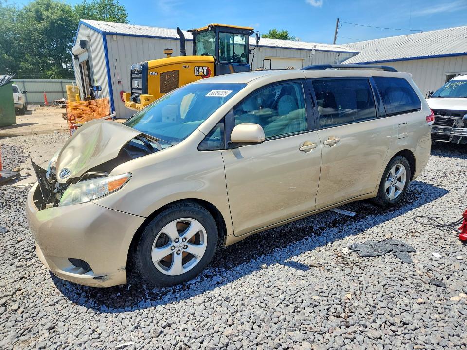 2013 Toyota VIN 5TDKK3DC2DS337751 COPART salvage auction — FRONT END, Il - Salvage Certificate, sold $1,100 on 2026-07-27 (photo 1)