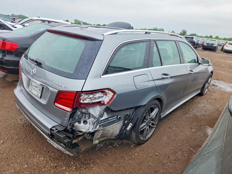 2014 Mercedes-benz E-klasse VIN WDDHH8JB2EA779905 COPART salvage auction — REAR END, Il - Salvage Certificate, sold $2,250 on 2026-07-07 (photo 3)