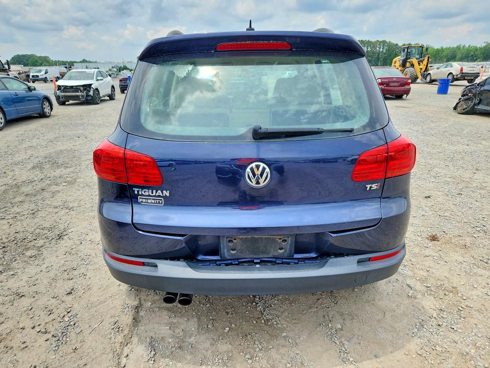 2016 Volkswagen Tiguan VIN WVGAV7AX3GW600699 COPART salvage auction — MINOR DENT/SCRATCHES, Va - Dealer Only Clean Title, sold $325 on 2026-07-08 (photo 6)