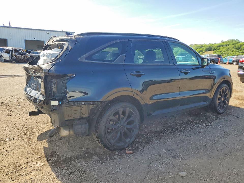 2021 Kia Sorento VIN 5XYRK4LF3MG061870 COPART salvage auction — REAR END, IL - SALVAGE CERTIFICATE, sold $6,900 on 2026-07-08 (photo 3)