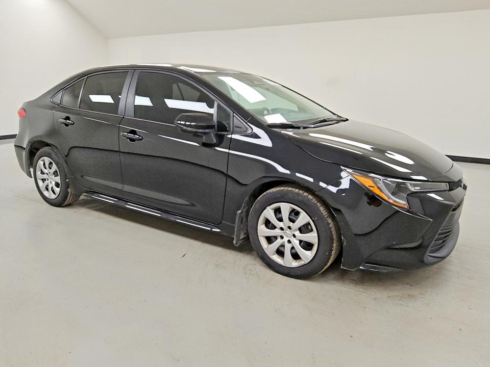 2025 Toyota Corolla VIN 5YFB4MDE6SP325528 COPART salvage auction — NORMAL WEAR, TX - CERTIFICATE OF TITLE, sold $12,800 on 2026-07-14 (photo 4)