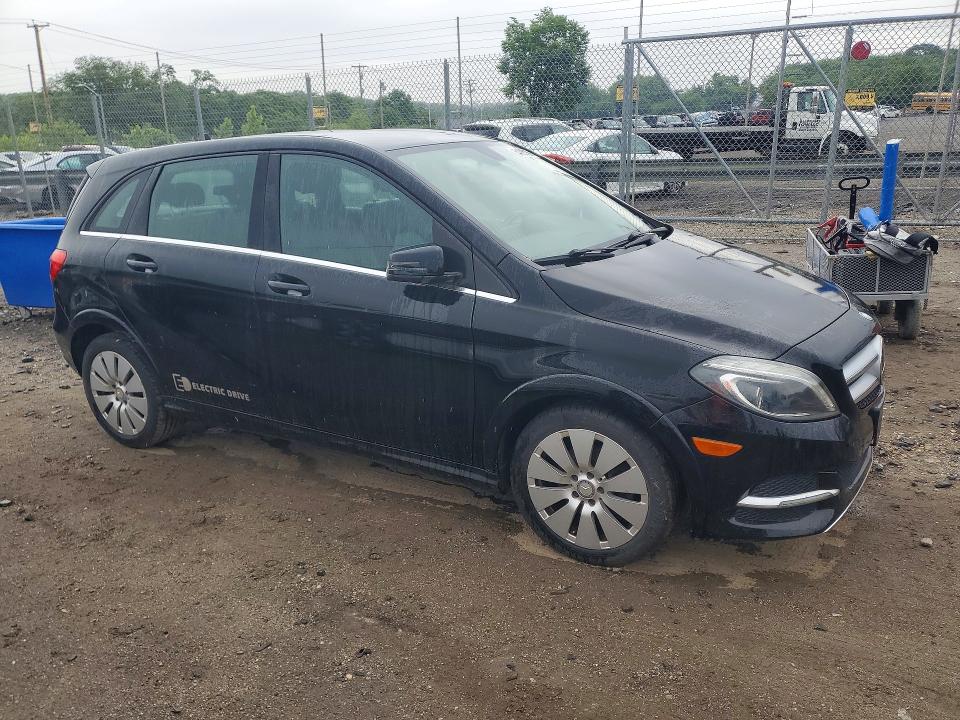 2014 Mercedes-benz B-klasse VIN WDDVP9AB3EJ001656 COPART salvage auction — MINOR DENT/SCRATCHES, Tx - Certificate Of Title, sold $525 on 2026-07-02 (photo 4)