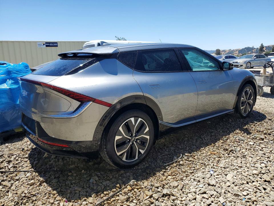 2023 Kia Ev6 VIN KNDC34LAXP5602837 COPART salvage auction — UNDERCARRIAGE, Ca - Certificate Of Title, sold $7,400 on 2026-07-06 (photo 3)