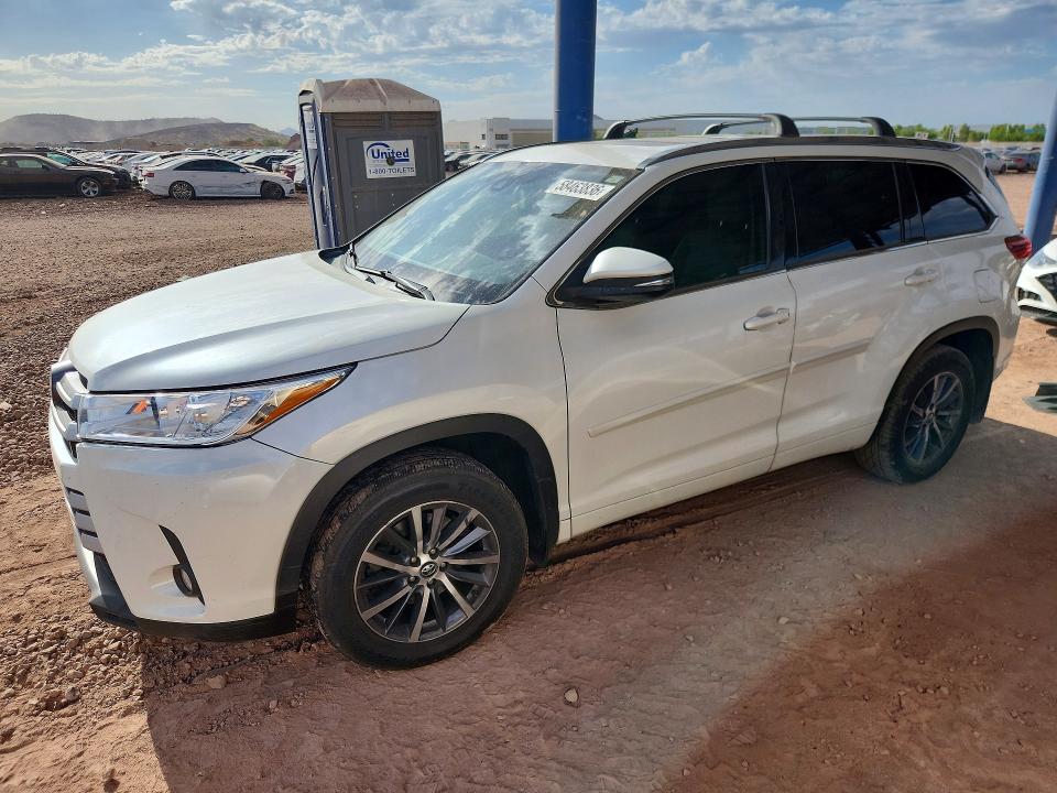 2018 Toyota Highlander VIN 5TDJZRFH4JS498178 COPART salvage auction — SIDE, Az - Cert Of Title - Salvage, sold $10,300 on 2026-07-14 (photo 1)