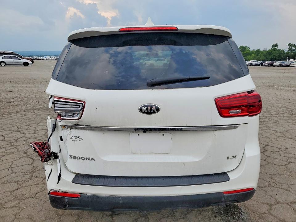 2021 Kia VIN KNDMB5C18M6675661 COPART salvage auction — REAR END, Salvage Title, sold $3,800 on 2026-07-17 (photo 6)