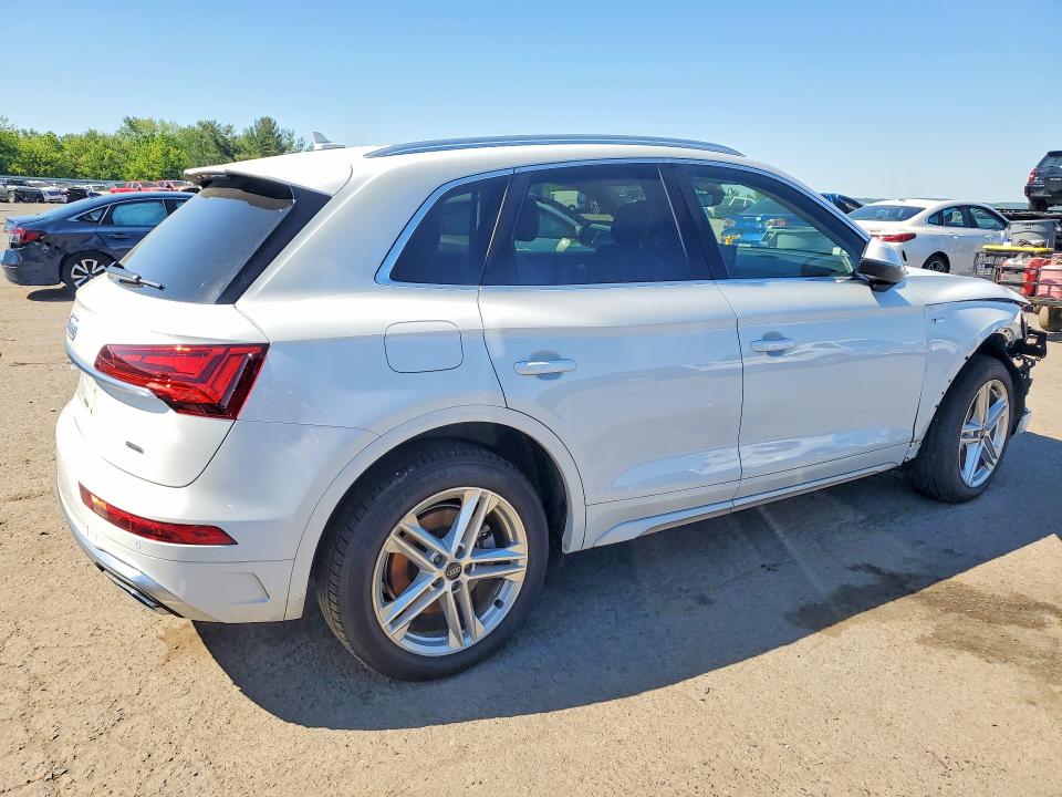 2021 Audi Q5 VIN WA1G2AFY8M2049334 COPART salvage auction — FRONT END, PA - CERT OF TITLE, sold $14,700 on 2026-07-07 (photo 3)
