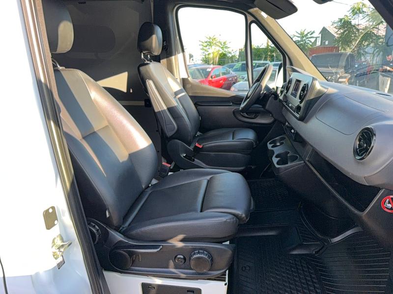 2021 Mercedes-benz Sprinter VIN W1Y4ECHY4MT076870 COPART salvage auction — MINOR DENT/SCRATCHES, Or - Certificate Of Title (P), sold $21,000 on 2026-07-06 (photo 5)