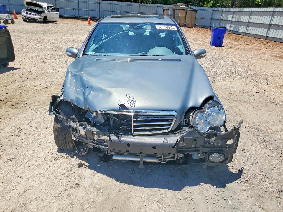 2006 Mercedes-benz C-klasse VIN WDBRF52H36F781395 COPART salvage auction — FRONT END, NC - SALVAGE CERTIFICATE OF TITLE, sold $300 on 2026-07-31 (photo 5)