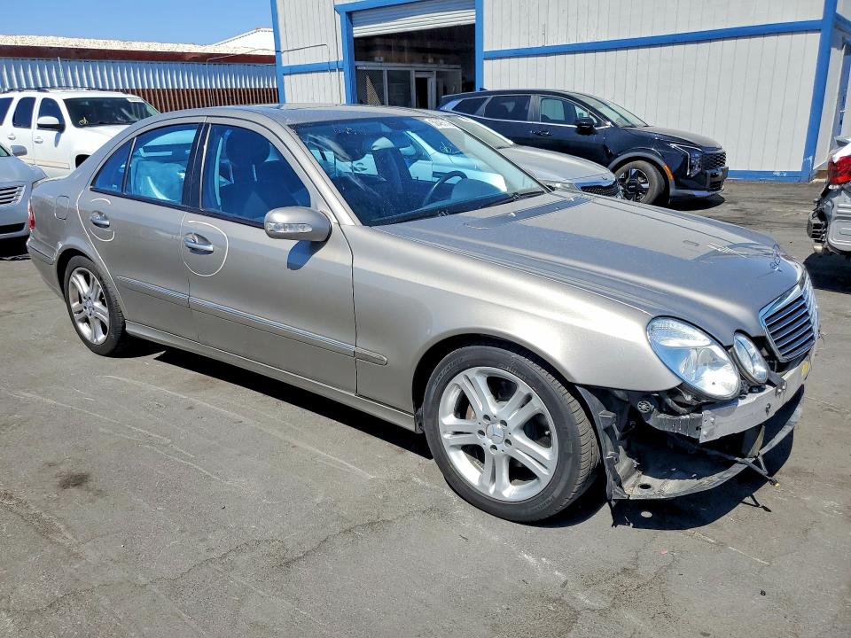 2005 Mercedes-benz E-klasse VIN WDBUF70JX5A728488 COPART salvage auction — FRONT END, Nv - Salvage Title, sold $2,500 on 2026-07-20 (photo 4)