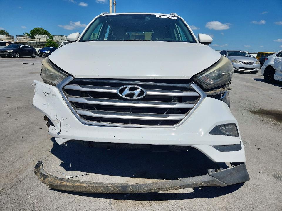 2016 Hyundai Tucson VIN KM8J33A41GU117924 COPART salvage auction — FRONT END, OK - CERT OF TITLE-REPOSSESSION, sold $2,150 on 2026-07-24 (photo 5)