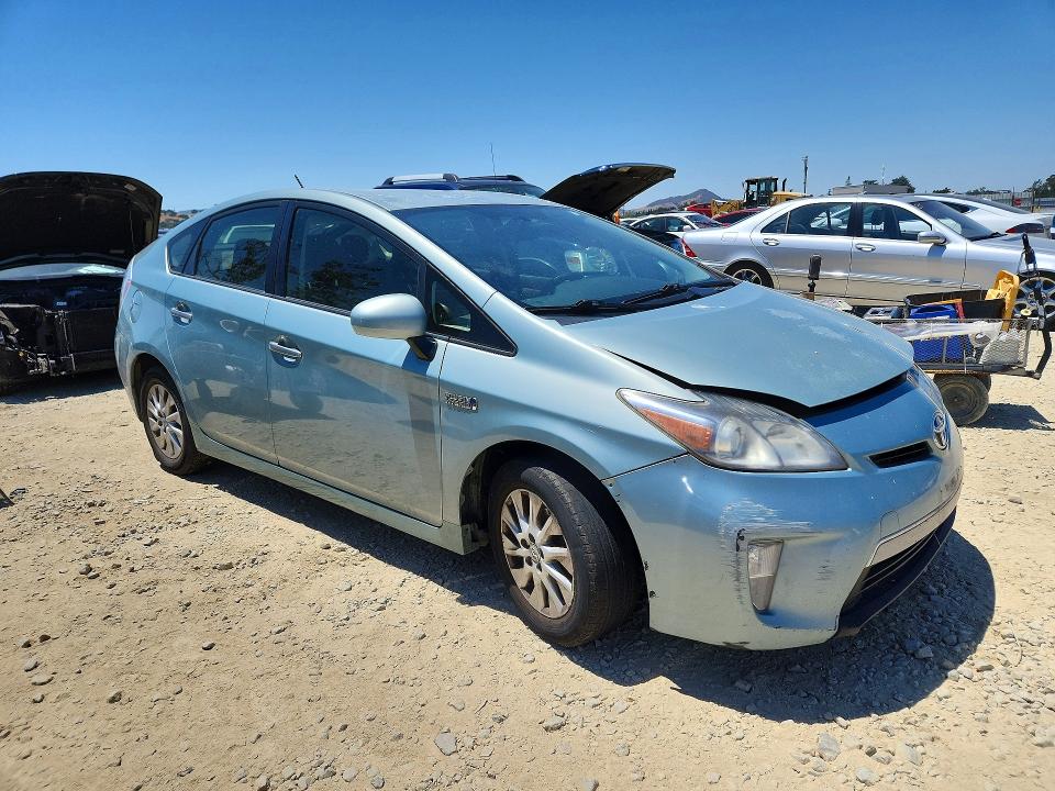 2012 Toyota Prius plug-in VIN JTDKN3DP5C3009749 COPART salvage auction — VANDALISM, Ca - Salvage Certificate, sold $4,250 on 2026-07-14 (photo 4)