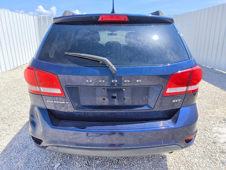 2018 Dodge Journey VIN 3C4PDCBB0JT219340 COPART salvage auction — NORMAL WEAR, NC - DEALER ONLY CLEAN TITLE, sold $900 on 2026-08-09 (photo 6)