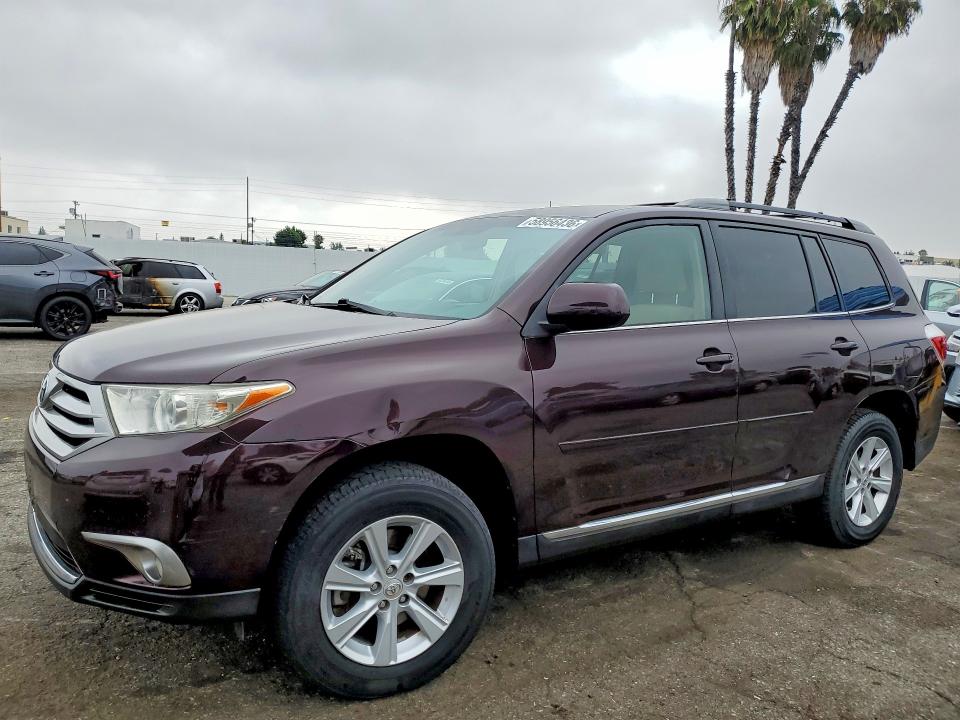 2011 Toyota Highlander VIN 5TDBK3EH2BS047503 COPART salvage auction — MINOR DENT/SCRATCHES, Ca - Dis/Dlr/Exp Only Clean Title (P), sold $4,200 on 2026-07-24 (photo 1)