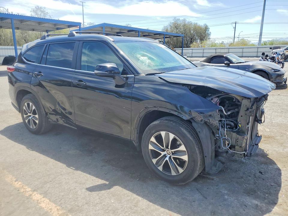 2023 Toyota Highlander VIN 5TDKDRAH1PS034820 COPART salvage auction — FRONT END, NV - SALVAGE TITLE, sold $250 on 2026-07-30 (photo 4)