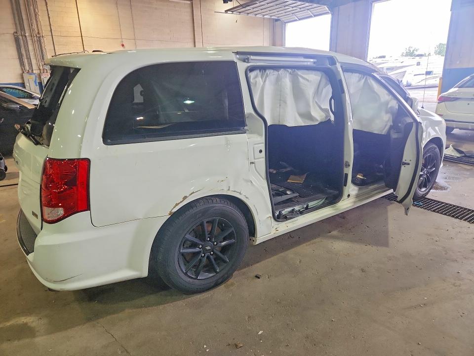 2019 Dodge Grand caravan VIN 2C4RDGBG8KR704230 COPART salvage auction — SIDE, MI - SCRAP CERTIFICATE OF TITLE, sold $400 on 2026-07-28 (photo 3)