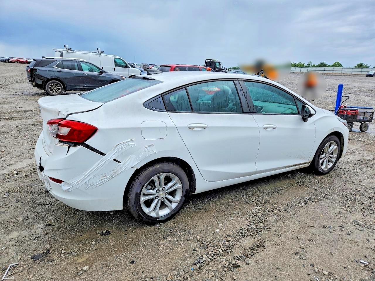 2019 Chevrolet Cruze VIN 1G1BC5SM8K7153483 COPART salvage auction — Rear End, KY - CERT OF TITLE-SALVAGE, sold $1,500 on 2026-07-09 (photo 3)