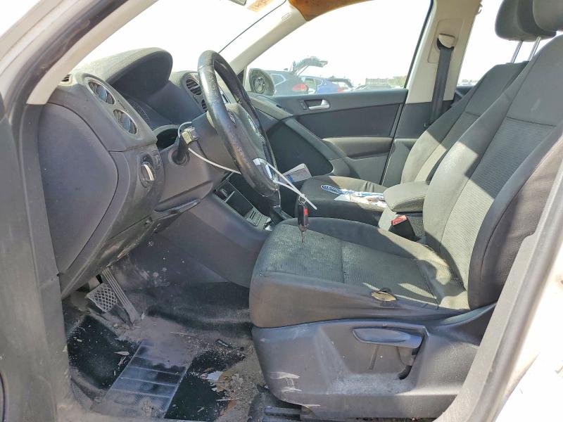 2014 Volkswagen VIN WVGAV3AX5EW542665 COPART salvage auction — SIDE, Fl - Cert Of Title Slvg Rebuildable, sold $400 on 2026-07-15 (photo 7)