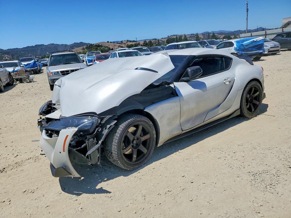 2021 Toyota Supra VIN WZ1DB2C02MW039261 — COPART salvage auction photo