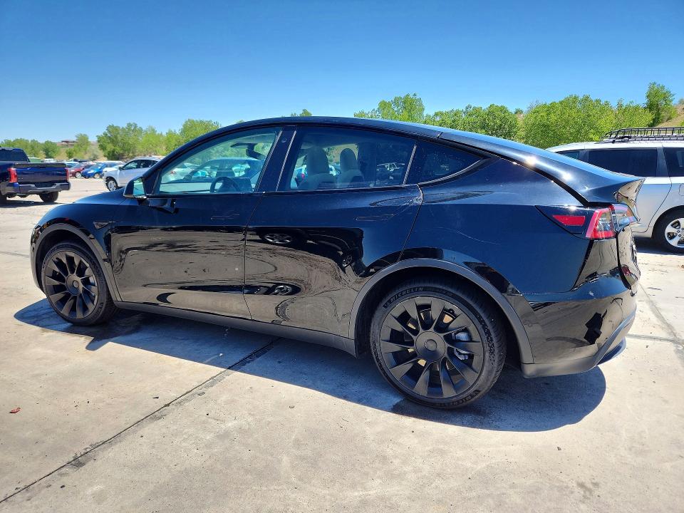2021 Tesla Model y VIN 5YJYGAEE3MF152175 COPART salvage auction — REAR END, Co - Public - Salvage Title, sold $7,900 on 2026-07-27 (photo 2)