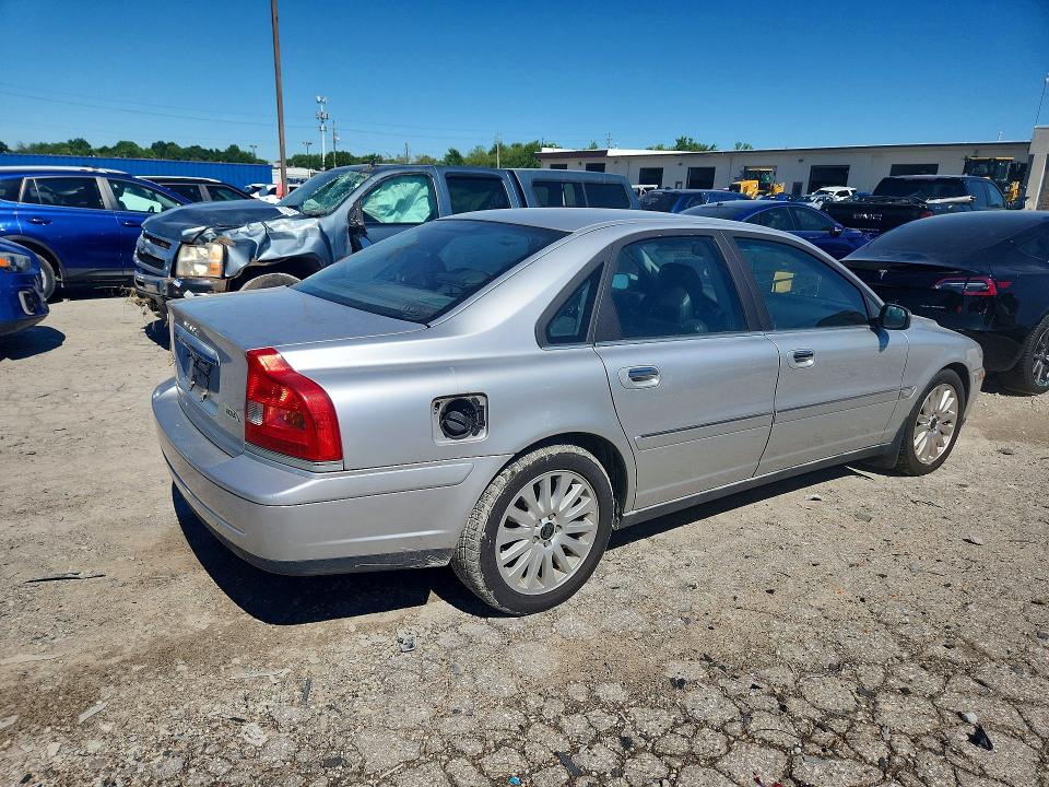 2004 Volvo S80 VIN YV1TS92D341337638 COPART salvage auction — WATER/FLOOD, In - Cert Of Title-Salvage Flood, sold $200 on 2026-07-28 (photo 3)