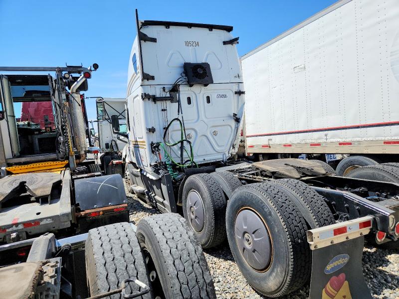 2023 Freightliner Cascadia 126 VIN 3AKJHHDR2PSNP3511 COPART salvage auction — SIDE, IN - DIS/DLR/EXP ONLY CLEAN TITLE, sold $35,750 on 2026-07-07 (photo 3)