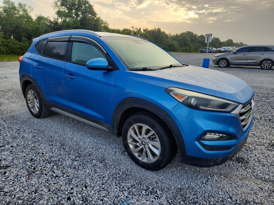 2017 Hyundai Tucson VIN KM8J3CA46HU274821 COPART salvage auction — NORMAL WEAR, La - Certificate Of Title, sold $2,300 on 2026-07-27 (photo 4)