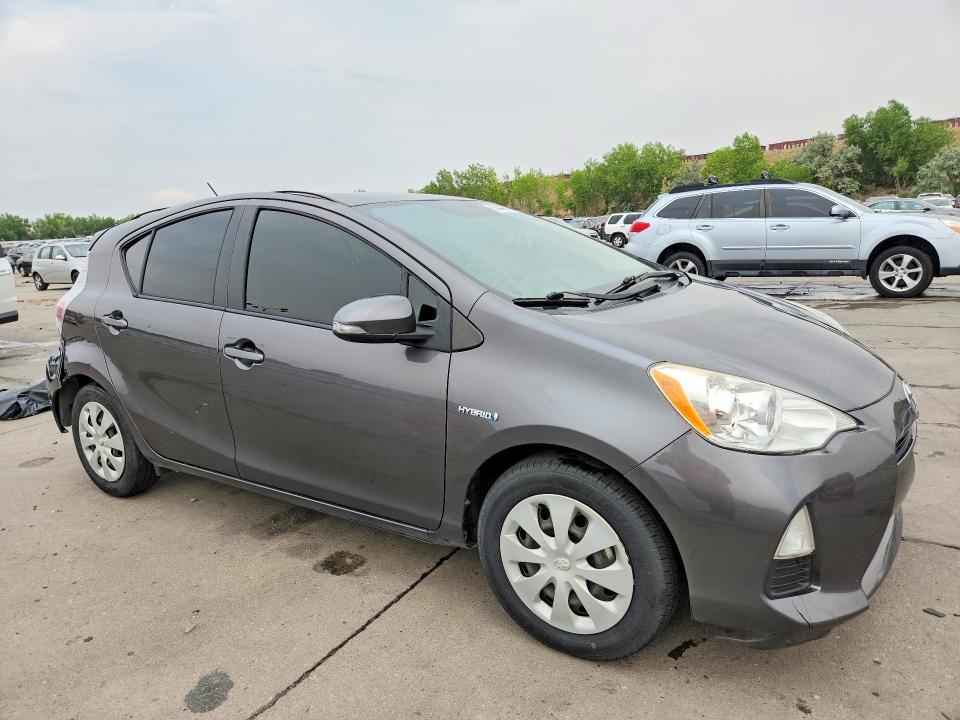 2014 Toyota Prius VIN JTDKDTB34E1565701 COPART salvage auction — REAR END, Co - Public - Salvage Title, sold $500 on 2026-07-15 (photo 4)