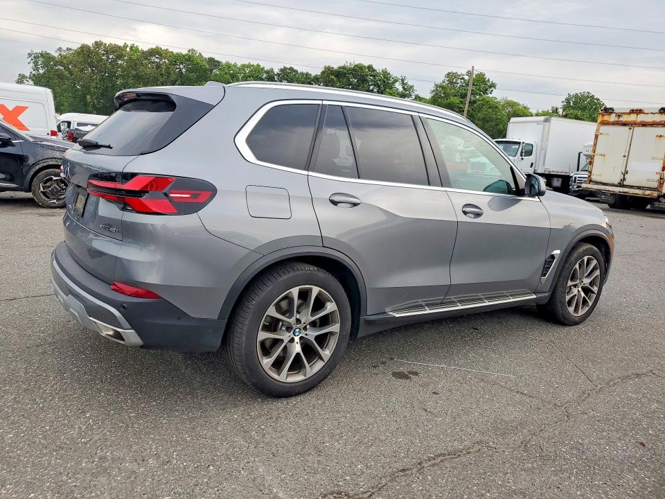 2025 BMW X5 VIN 5UX23EU00S9Z25687 COPART salvage auction — SIDE, Ct - Clean Title, sold $39,250 on 2026-07-13 (photo 3)