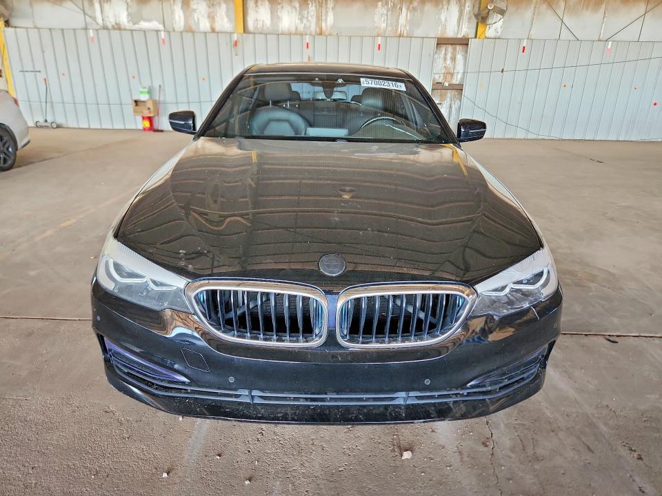 2019 BMW 5er VIN WBAJA9C53KB392649 COPART salvage auction — MINOR DENT/SCRATCHES, AZ - CERTIFICATE OF TITLE, sold $5,500 on 2026-07-29 (photo 5)