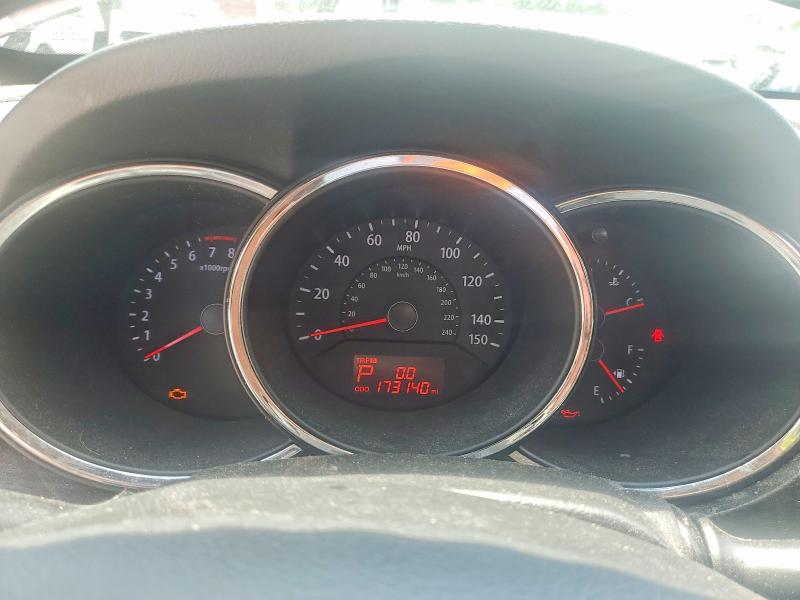 2013 Kia Sorento VIN 5XYKT4A25DG325329 COPART salvage auction — FRONT END, Mo - Certificate Of Title, sold $875 on 2026-07-10 (photo 9)