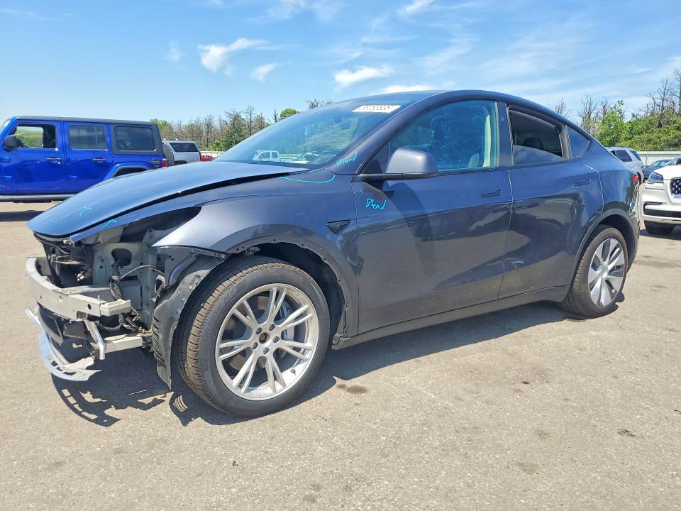 2024 Tesla Model y VIN 7SAYGDEE9RA253620 COPART salvage auction — FRONT END, NY - MV907A W/UNSATISFIED LIEN, sold $13,800 on 2026-07-13 (photo 1)