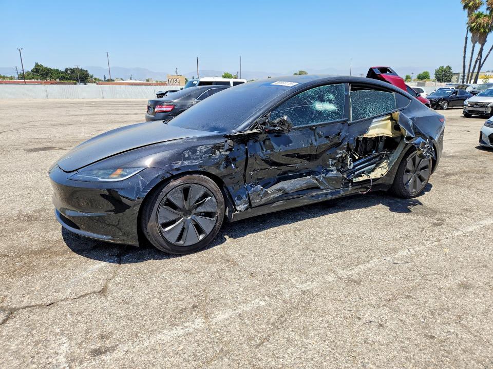 2025 Tesla VIN 5YJ3E1EA1SF011065 COPART salvage auction — SIDE, CA - SALVAGE CERTIFICATE, sold $10,700 on 2026-07-28 (photo 1)