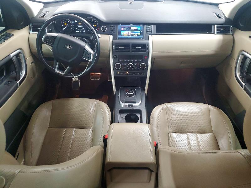2017 Land rover Discovery VIN SALCR2BG8HH643372 COPART salvage auction — MINOR DENT/SCRATCHES, Mt - Dealer Only Clean Title (P), sold $4,900 on 2026-07-08 (photo 8)