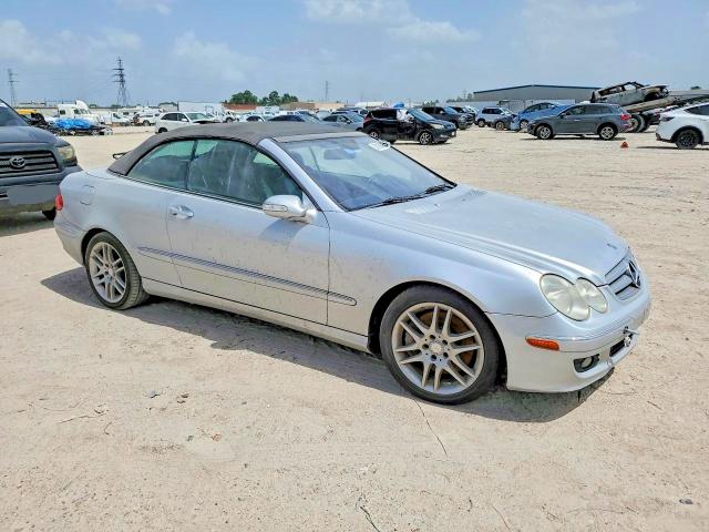 2008 Mercedes-benz Clk-klasse VIN WDBTK56F48F243799 COPART salvage auction — WATER/FLOOD, Tx - Salvage Title-Flood Damage, sold $275 on 2026-07-10 (photo 4)