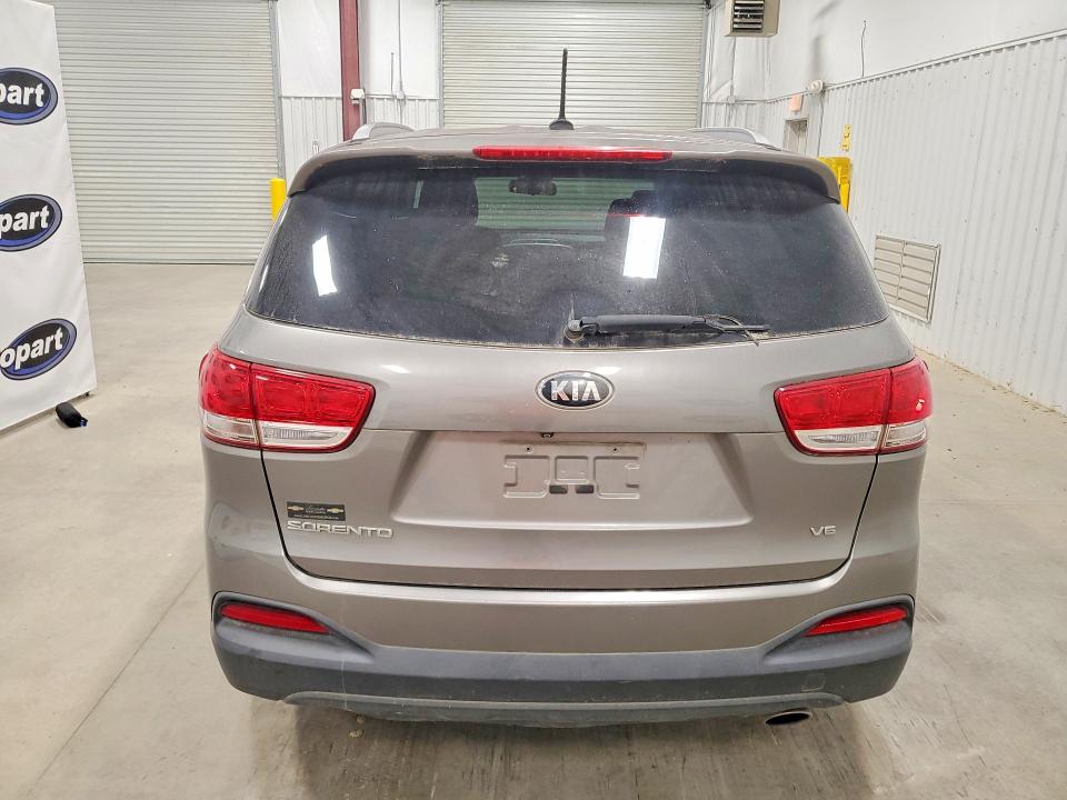 2016 Kia Sorento VIN 5XYPG4A57GG141583 COPART salvage auction — SIDE, SC - DEALER ONLY CLEAN TITLE, sold $150 on 2026-07-23 (photo 6)
