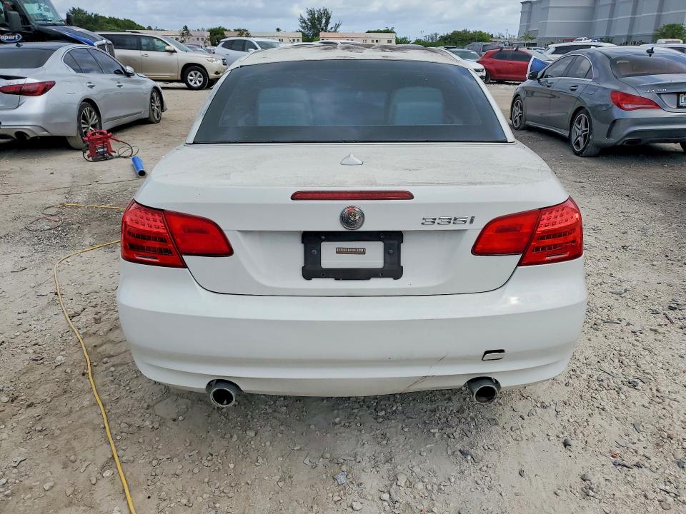 2011 BMW 3 series VIN WBADX7C50BE261001 COPART salvage auction — MINOR DENT/SCRATCHES, Fl - Certificate Of Title (P), sold $1,450 on 2026-07-31 (photo 6)