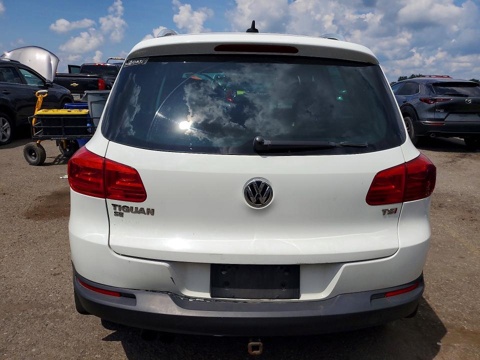 2016 Volkswagen Tiguan VIN WVGAV7AX7GW564189 COPART salvage auction — WATER/FLOOD, Pa - Cert Of Title, sold $1,200 on 2026-07-10 (photo 6)