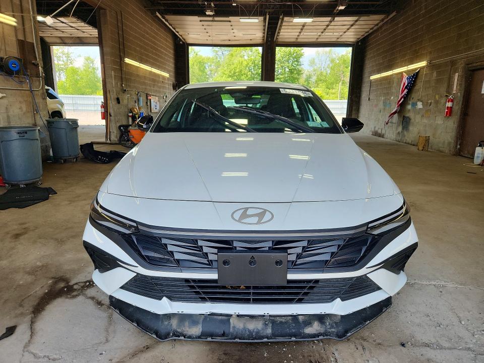 2025 Hyundai Elantra VIN KMHLM4DG7SU076144 COPART salvage auction — REAR END, Ny - Mv-907A Salvage Certificate, sold $7,400 on 2026-07-13 (photo 5)