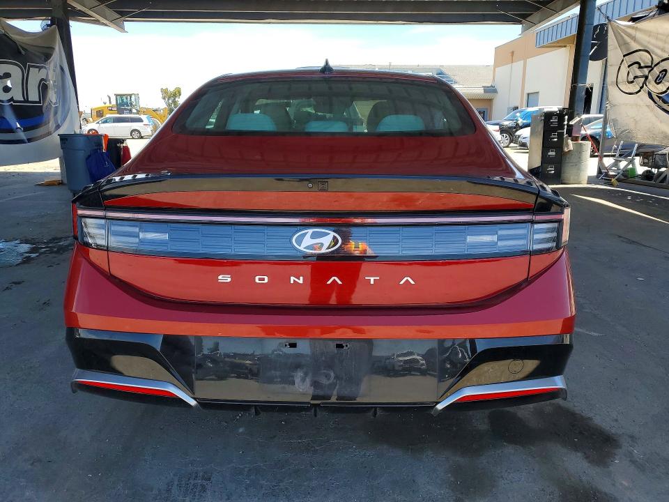 2025 Hyundai Sonata VIN KMHL64JA1SA467981 COPART salvage auction — FRONT END, AZ - CERT OF TITLE- NON REPAIR, sold $6,300 on 2026-07-13 (photo 6)