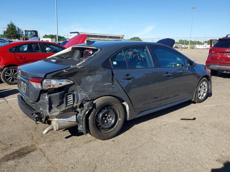 2025 Toyota Corolla VIN 5YFB4MDE4SP351402 COPART salvage auction — REAR END, In - Certificate Of Title, sold $6,800 on 2026-07-17 (photo 3)