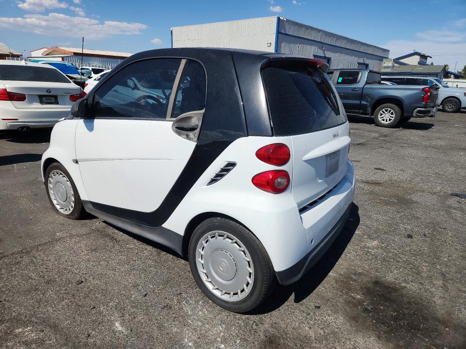 2015 Smart Fortwo VIN WMEEJ3BA4FK806013 COPART salvage auction — MECHANICAL, Nv - Lien Papers, Clean Title, sold $600 on 2026-07-29 (photo 2)