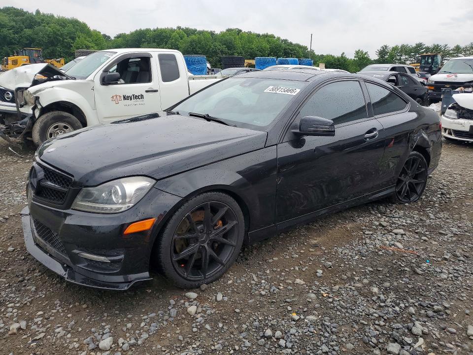 2013 Mercedes-benz C-klasse VIN WDDGJ8JB4DG050073 COPART salvage auction — REAR END, Nj - Cert Of Title-Salvage, sold $225 on 2026-07-29 (photo 1)