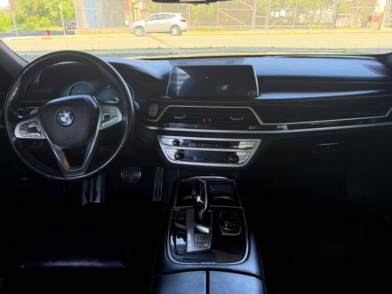 2019 BMW 7 series VIN WBA7F2C56K8240643 COPART salvage auction — NORMAL WEAR, Pa - Reconstructed Clean (P), sold $19,700 on 2026-07-27 (photo 7)