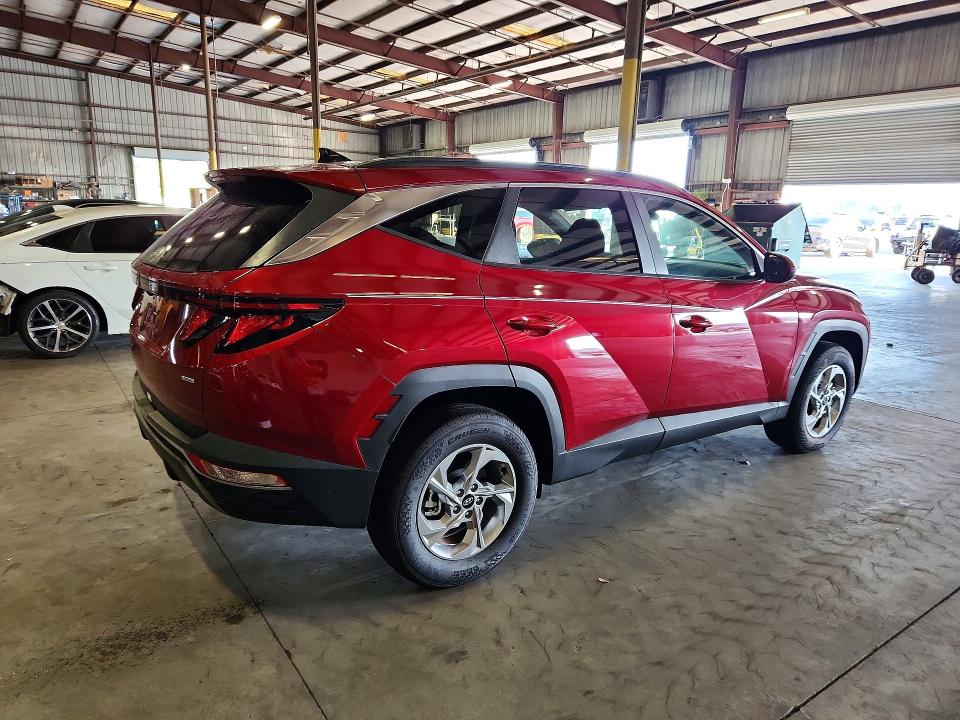 2024 Hyundai Tucson VIN 5NMJBCDE4RH411405 COPART salvage auction — MINOR DENT/SCRATCHES, FL - CERT OF TITLE-REBUILT, sold $10,000 on 2026-07-29 (photo 3)