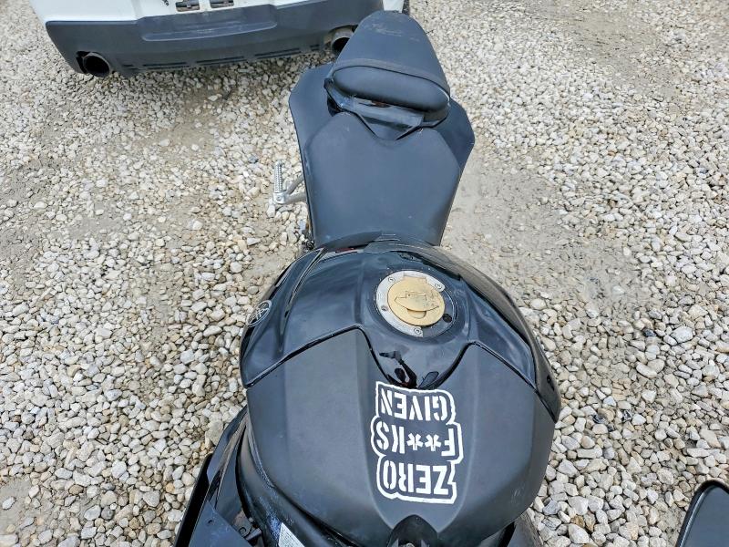 2009 Yamaha Yzfr6 VIN JYARJ16E99A010834 COPART salvage auction — VANDALISM, MO - SALVAGE CERTIFICATE OF TITLE, sold $2,300 on 2026-08-03 (photo 5)