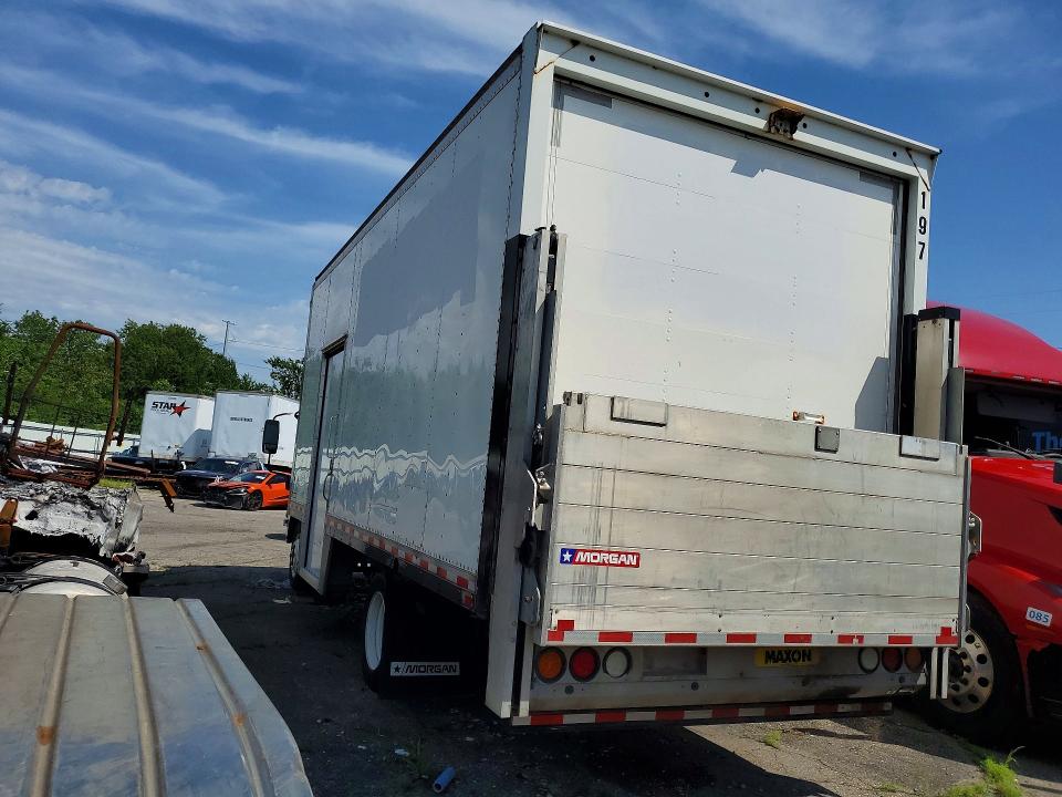 2019 Isuzu Npr hd VIN 54DC4W1C8KS814414 COPART salvage auction — MINOR DENT/SCRATCHES, Mi - Certificate Of Title, sold $7,200 on 2026-07-10 (photo 2)