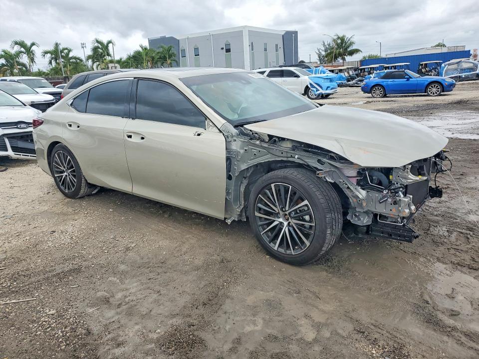 2025 Lexus ES VIN 58ADZ1B16SU216390 COPART salvage auction — FRONT END, Fl - Cert Of Title Slvg Rebuildable, sold $22,400 on 2026-07-31 (photo 4)