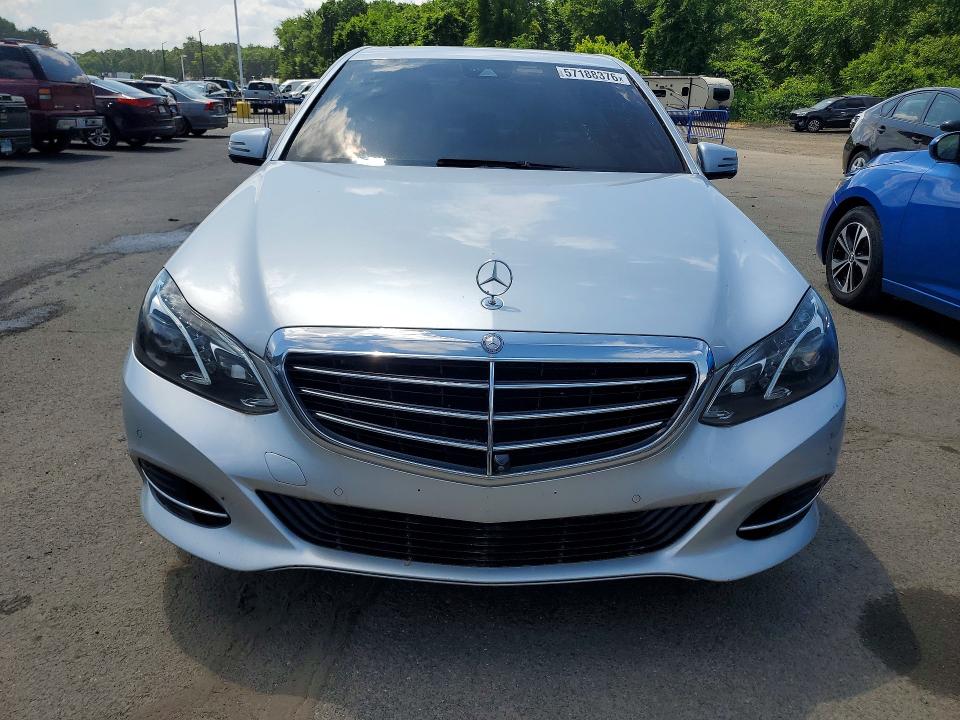 2014 Mercedes-benz E-class VIN WDDHF8JB3EA972487 COPART salvage auction — REAR END, Ct - Certificate Of Title, sold $4,500 on 2026-07-14 (photo 5)