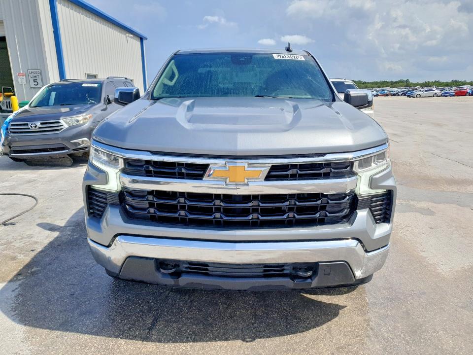 2023 Chevrolet Silverado 1500 VIN 1GCPDDEK8PZ265422 COPART salvage auction — MINOR DENT/SCRATCHES, Fl - Certificate Of Title, sold $17,000 on 2026-07-09 (photo 5)